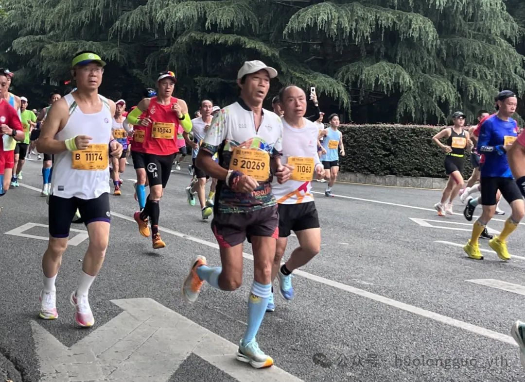 玖福城购物中心最近有点忙_多彩联盟集团官方网站