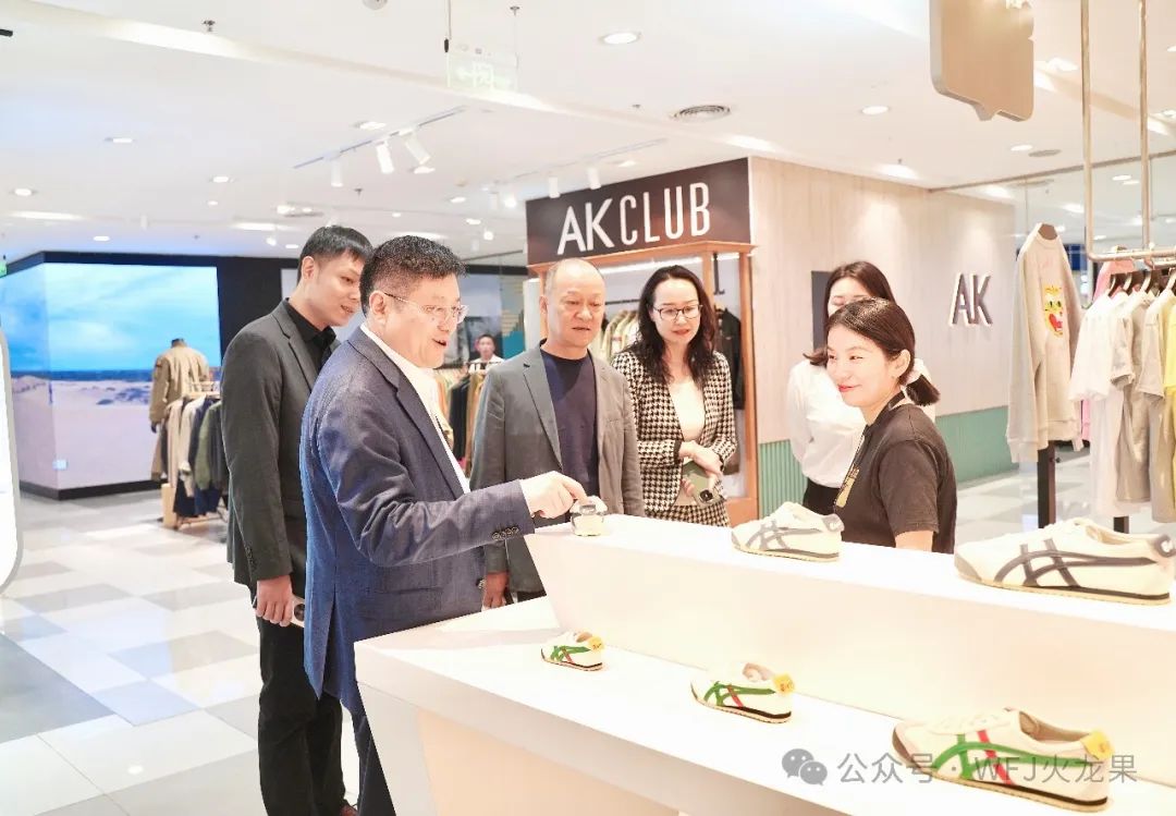 白凡赴长沙多彩联盟两店调研_多彩联盟集团官方网站