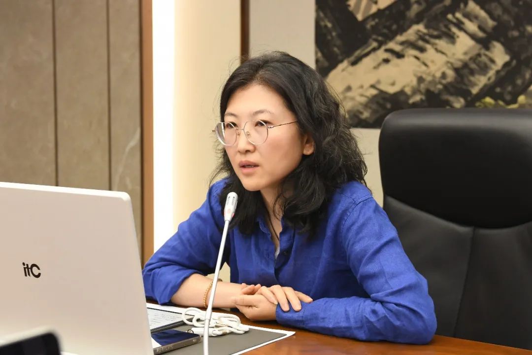 集团召开增强离境退税营业专题事情会_多彩联盟集团官方网站
