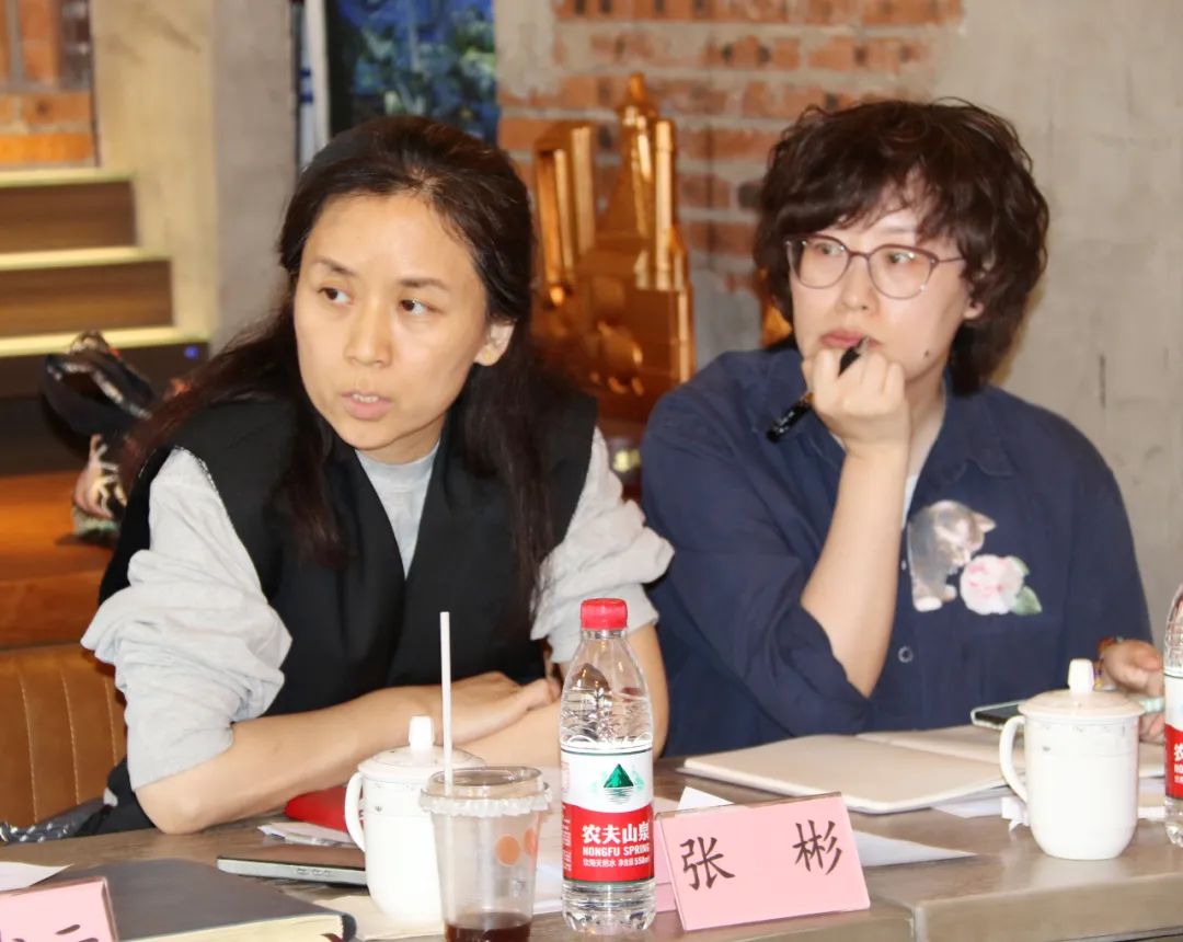 北京区域召开谋划剖析会，，，共探“一店一策”转型之路_多彩联盟集团官方网站